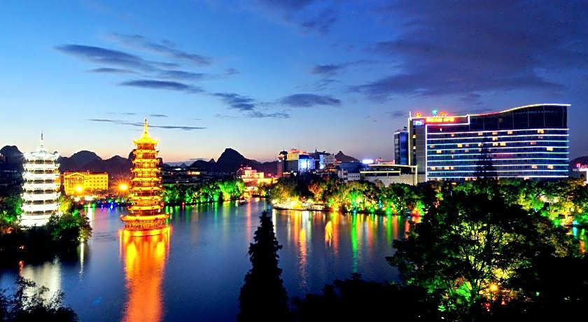 Lijiang Waterfall Hotel