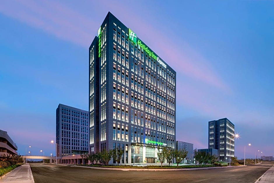 Holiday Inn Express Rongcheng Science and Technolo By IHG