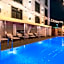 Hotel February Dong Seong Ro