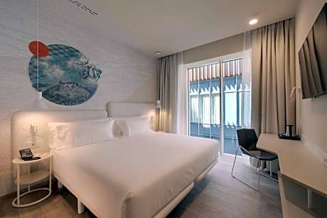 Superior Double or Twin Room Atrium