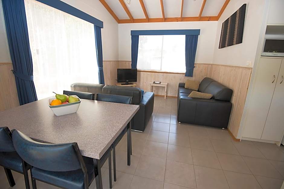 The Lakes Beachfront Holiday Park