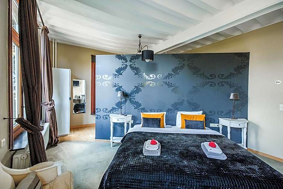 Photo 1 of 6 of Deluxe 1 Double Bed or 2 Beds