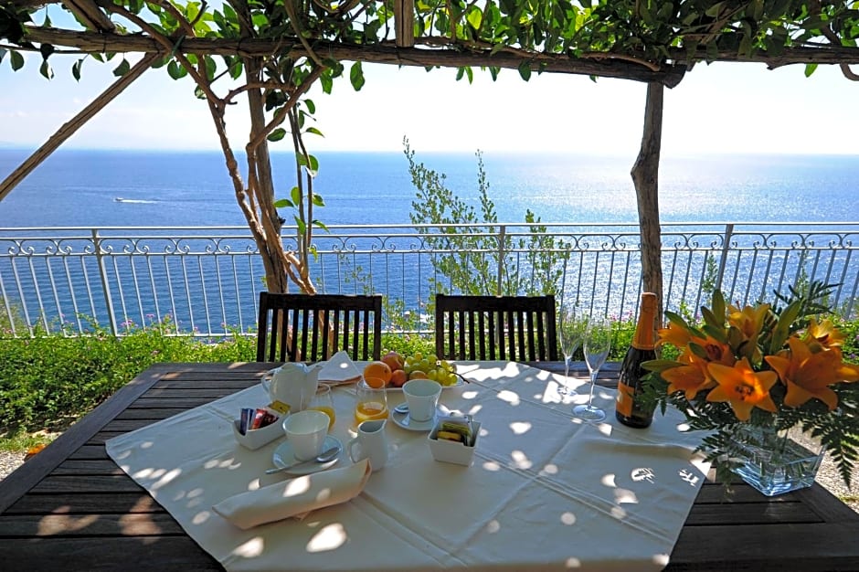 Villa Santa Maria - Luxury Sea View Rooms