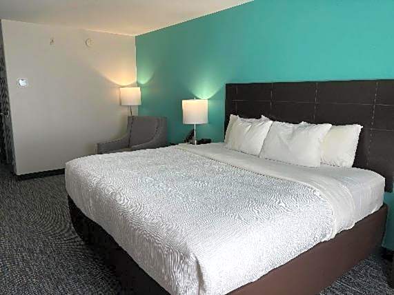Quality Inn & Suites Houma