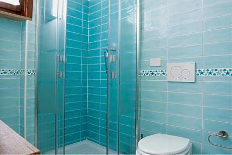 Deluxe Double Room with Side Sea View