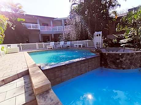 Peace Cottages Uvongo.