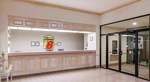 Super 8 by Wyndham Jasper TX