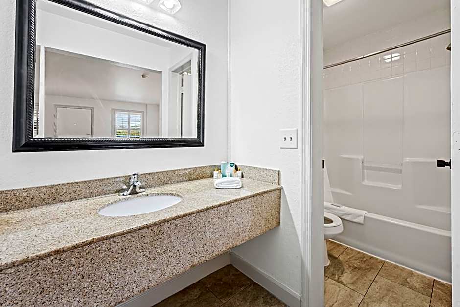 Charleston Creekside Inn