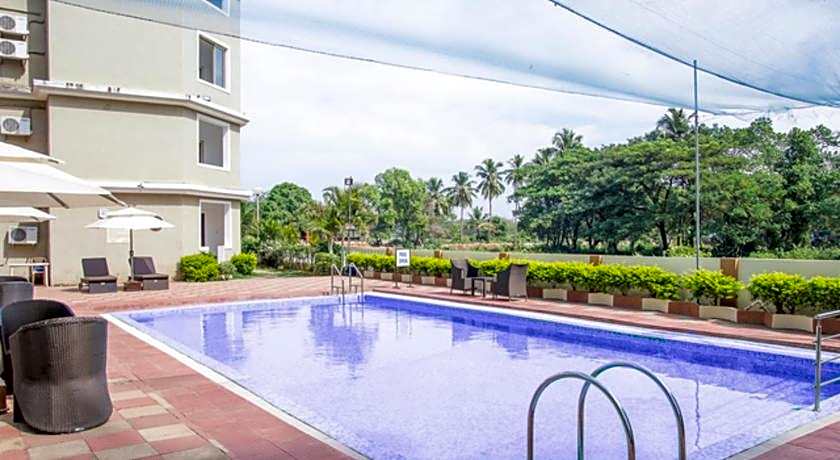 The Golden Suites & Spa Calangute Hotel