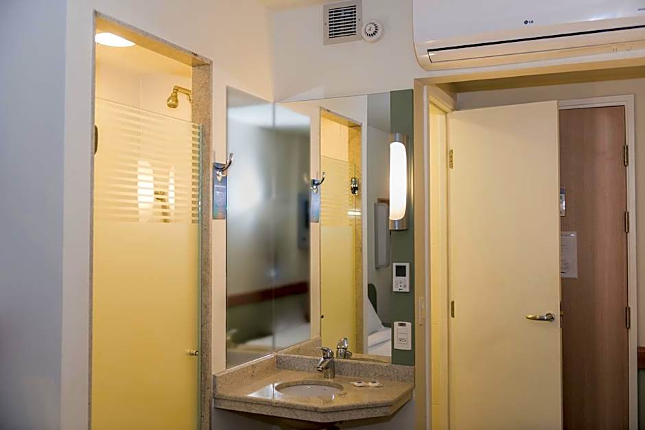 ibis budget RJ Praia de Botafogo