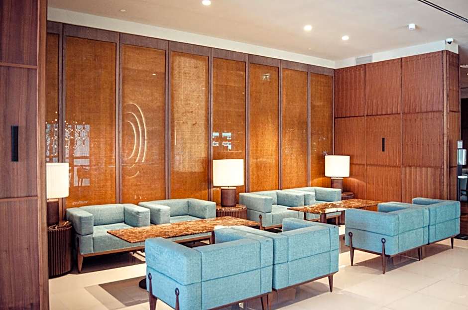 Sana Malhoa Park Hotel