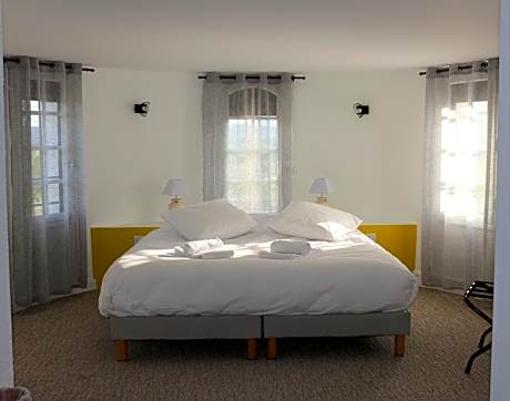 Suite (2 Adults)