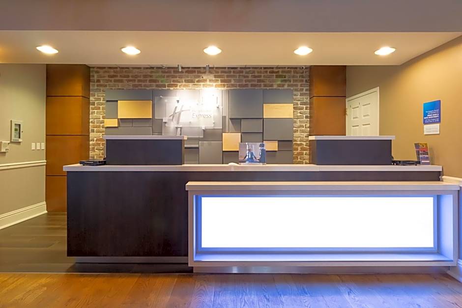 Holiday Inn Express Savannah - Historic District By IHG