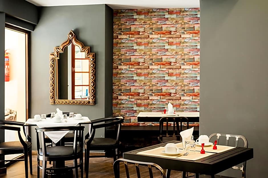 Elina Hotel Apartments