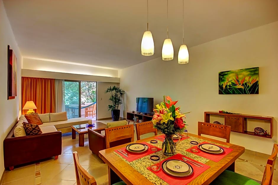 Riviera Maya Suites