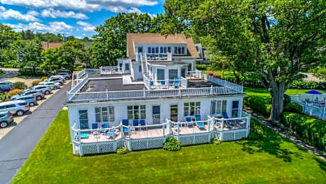 The Sparhawk Oceanfront Resort