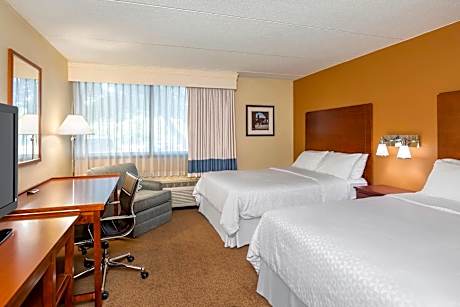 Superior Queen Room with Two Queen Beds