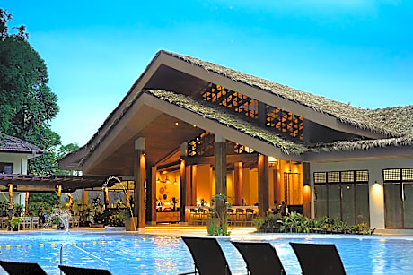 Bluewater Maribago Beach Resort