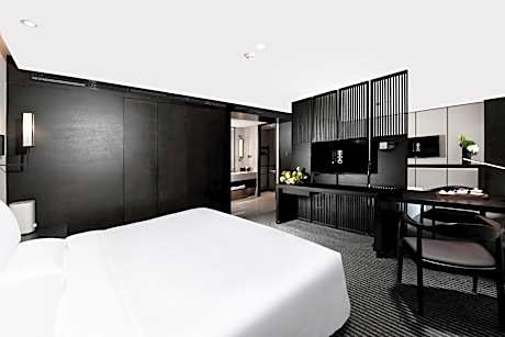 Deluxe Family Suite with One King Bed and One King Sofa Bed