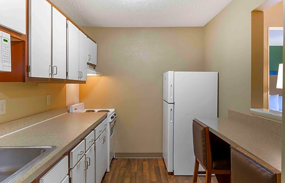 Extended Stay America Suites - Raleigh - North Raleigh - Wake Towne Dr.