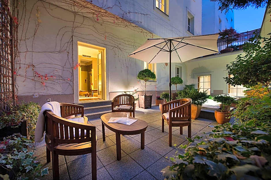 Marrol's Boutique Hotel