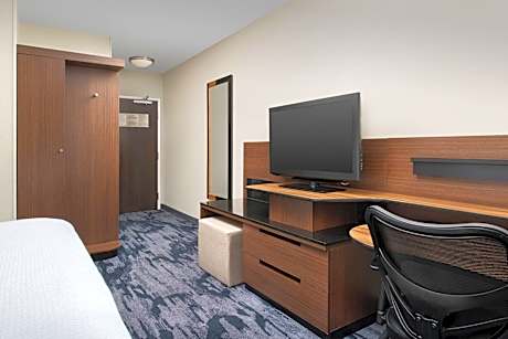 Room with One King Bed