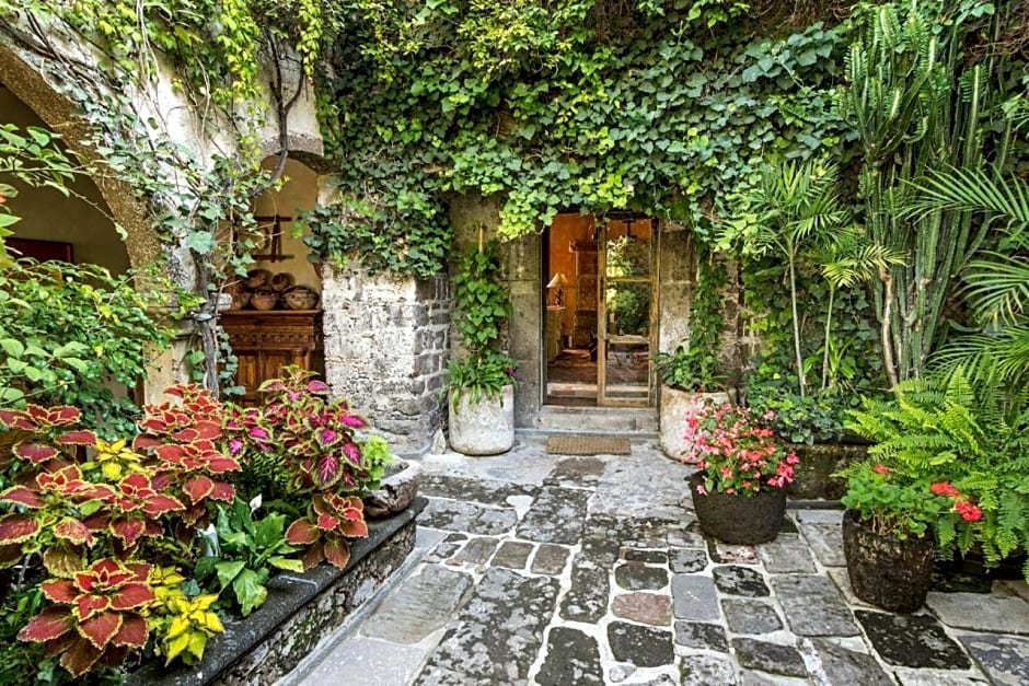 Hacienda Las Amantes