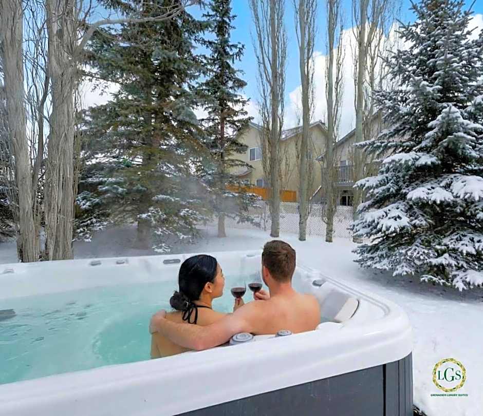 Casa Pura Vida: Hot Tub w Pool and Ping Pong Tables and Backyard BBQ