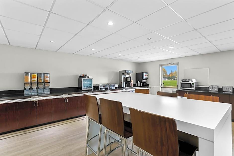 Clarion Suites Anchorage Downtown