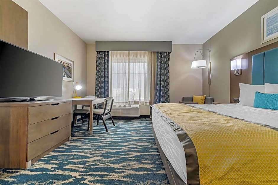 Photo 1 of 5 of King Room with Kitchenette