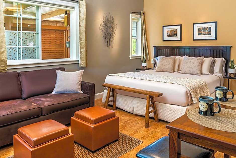 Photo 1 of 5 of Premium Suite