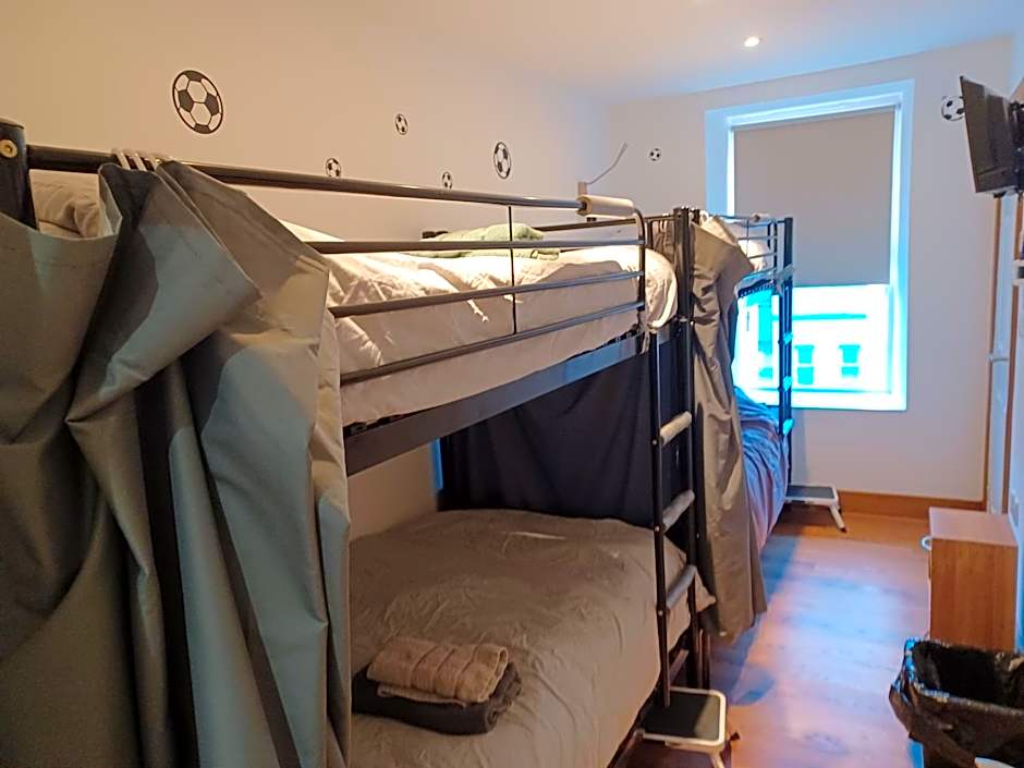 Voyage Hostel - Rooms with Shared Kitchen