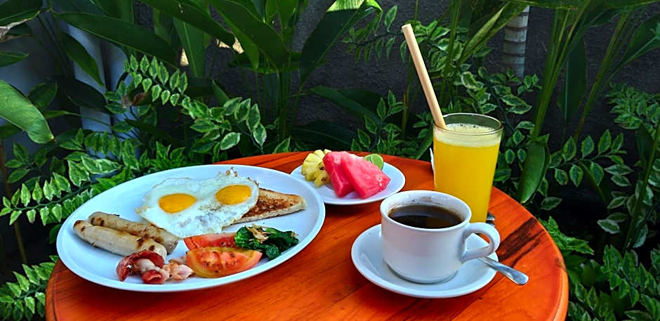 Sea Bridge Villa Ceningan