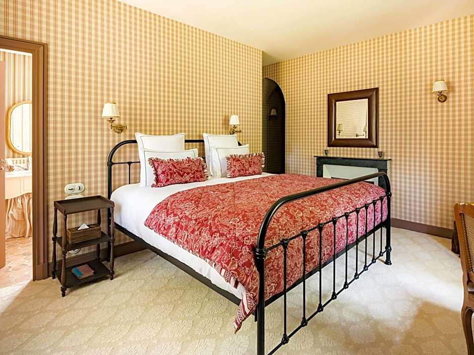 Abbaye Des Vaux De Cernay