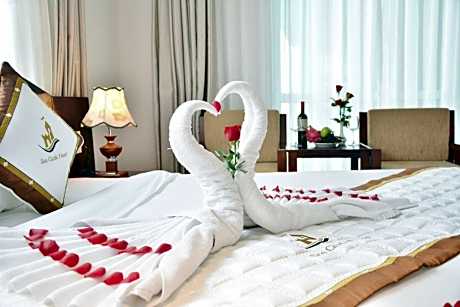 Twin Room with City View