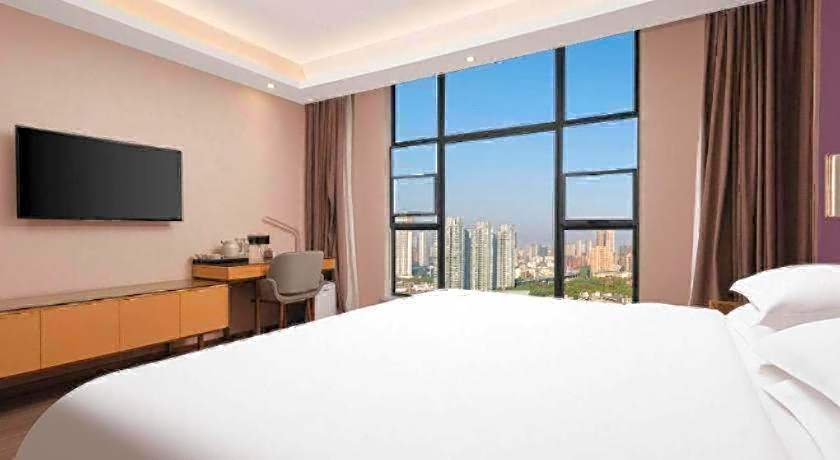 Lavande Hotels· Jingzhou Jianli
