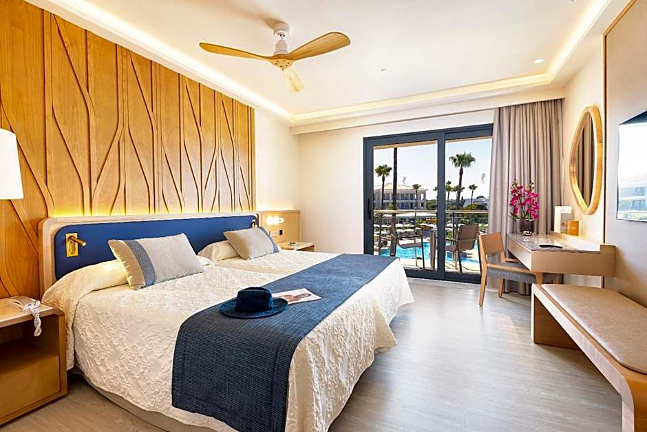 Hipotels Barrosa Palace & Spa