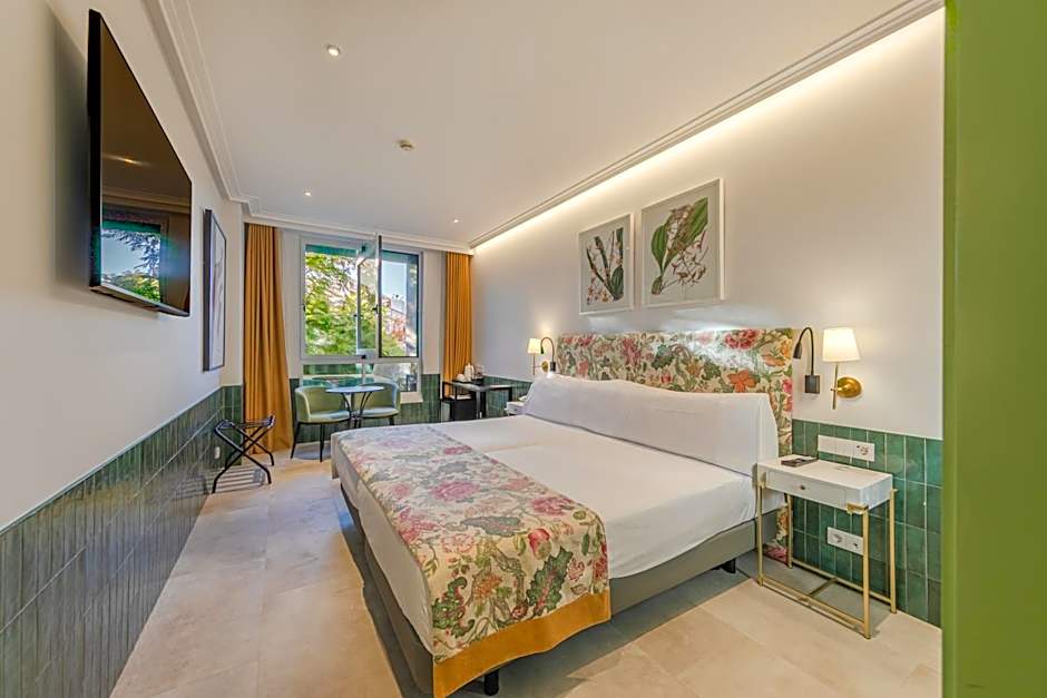 Ribera De Triana Hotel