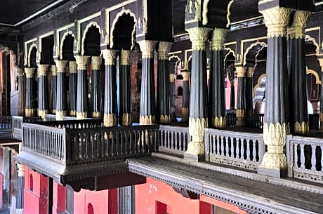 Capital O Hotel 24 Plus