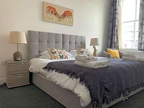 Market Place Serviced Apartments, Leek