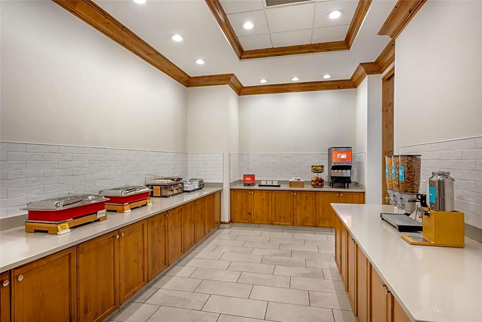 Hampton Inn By Hilton And Suites Coeur D Alene