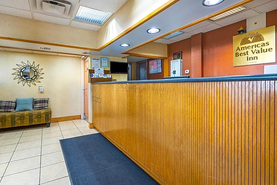 Suburban Studios Chattanooga Northeast - Ooltewah