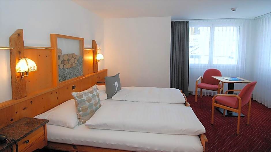 Hotel Crystal