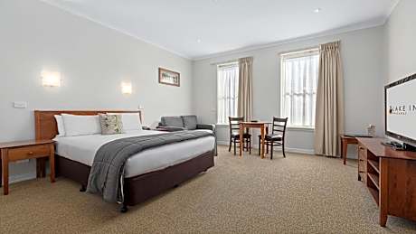 Deluxe Double Room with Spa Bath