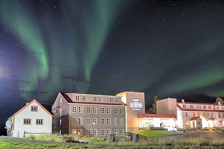 Gistihúsið - Lake Hotel Egilsstadir