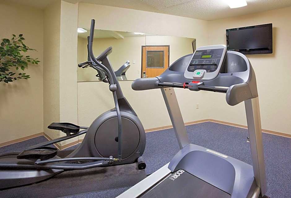 AmericInn by Wyndham Fargo West Acres