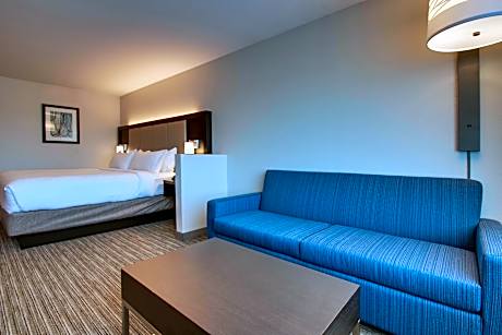Queen Suite with Two Queen Beds - Communications Accessible