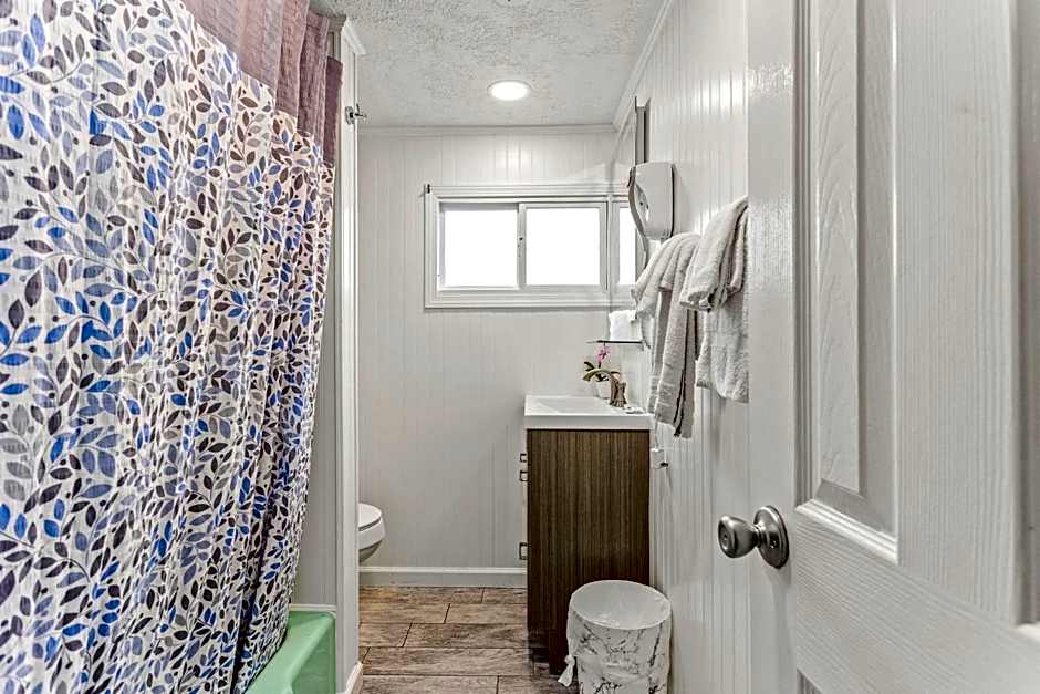 Tides Motel - Hampton Beach