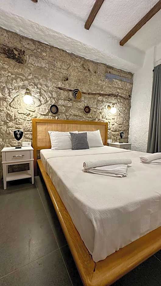 The Comelly Alaçatı