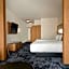 Fairfield by Marriott Inn & Suites Kansas City at The Legends
